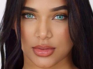 Ali Vega 