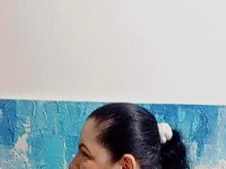 leonela 69