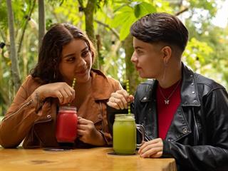 Sam y Scarlett