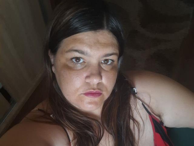 IonyEllaa
